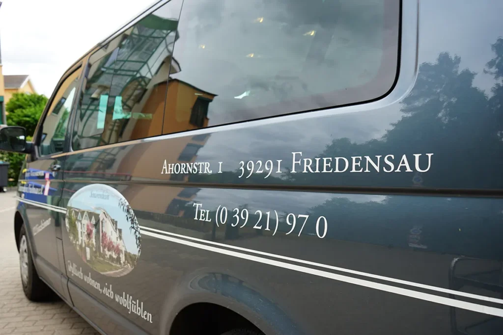 aww-seniorencampus-friedensau-seniorenheim-autos-13