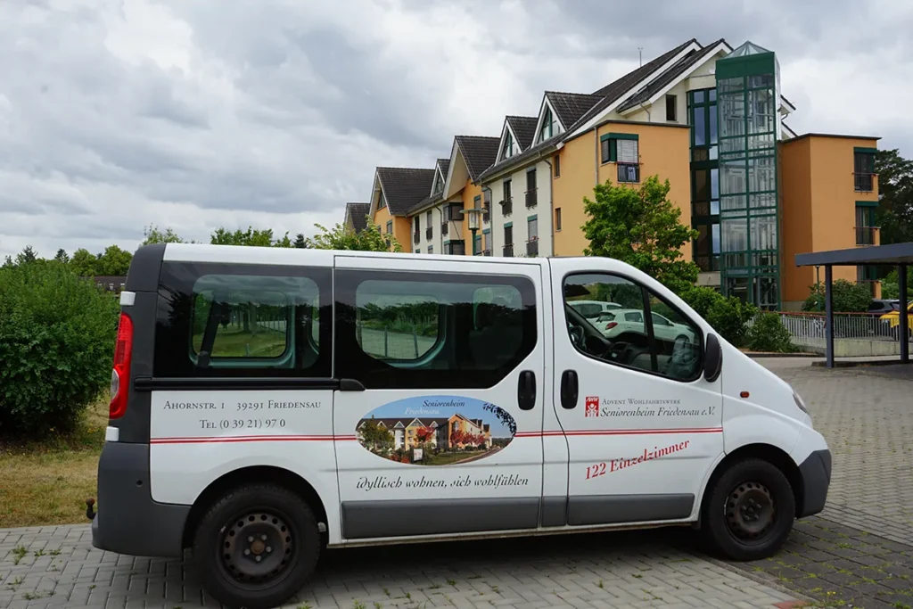 aww-seniorencampus-friedensau-seniorenheim-autos-20